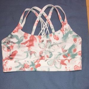 BRAND NEW W/O TAGS~BEAUTIFUL FLOWER SPORTS BRA SIZE MEDIUM!